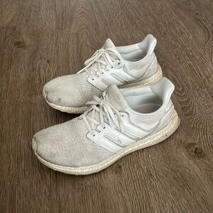 Adidas Ultraboost Caged size 8.5 women’s